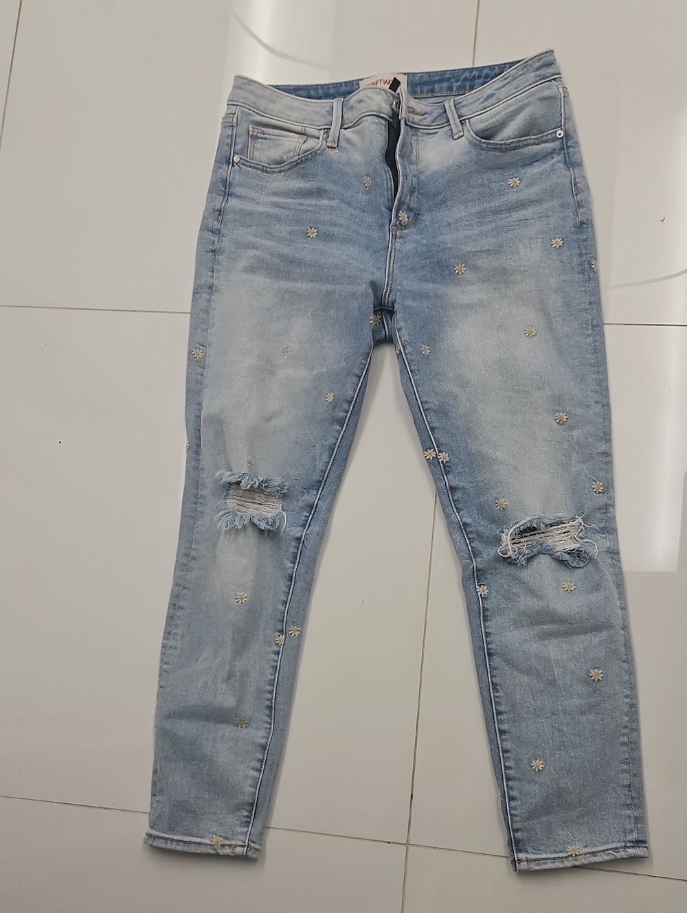DRIFTWOOD Gizelle Light Blue Skinny Jeans with Embroidered Daisies